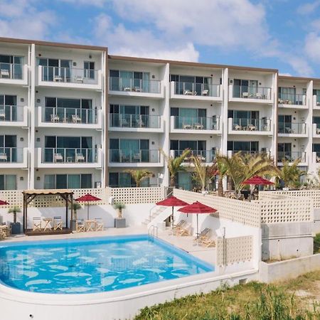 Hideout Okinawa Урума Экстерьер фото