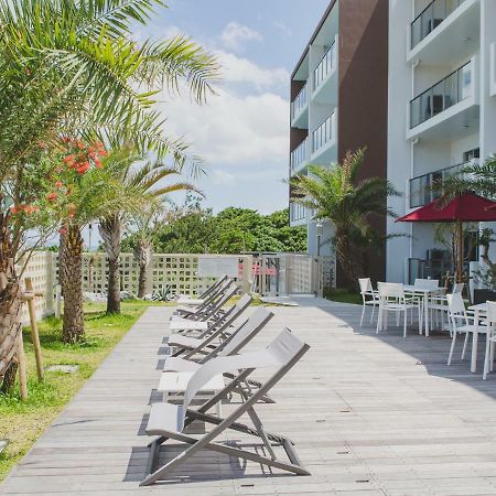 Hideout Okinawa Урума Экстерьер фото