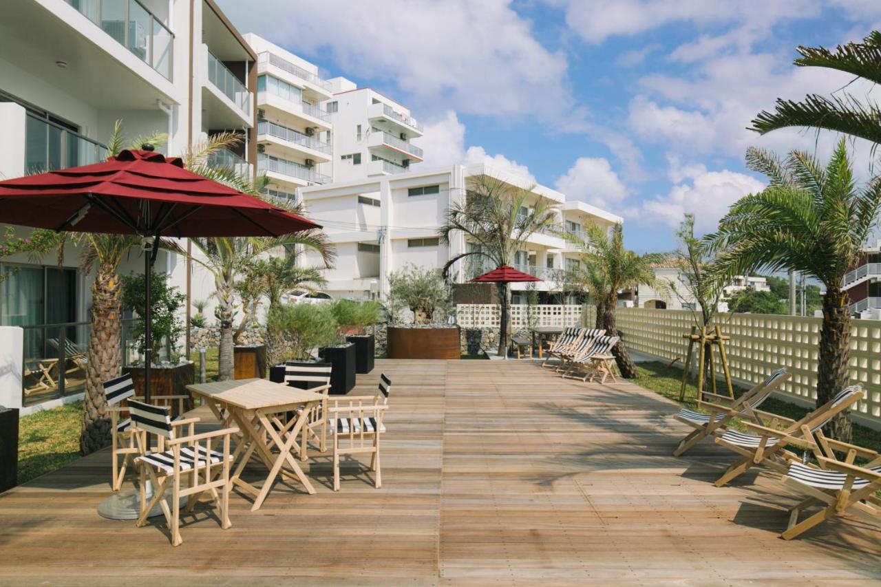 Hideout Okinawa Урума Экстерьер фото