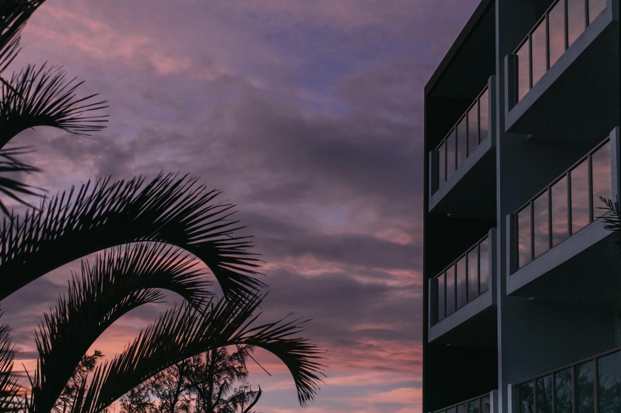 Hideout Okinawa Урума Экстерьер фото