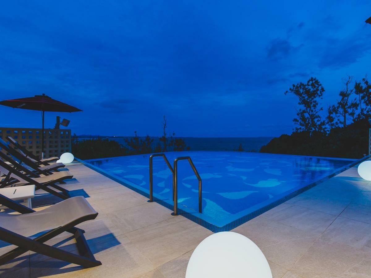 Hideout Okinawa Урума Экстерьер фото