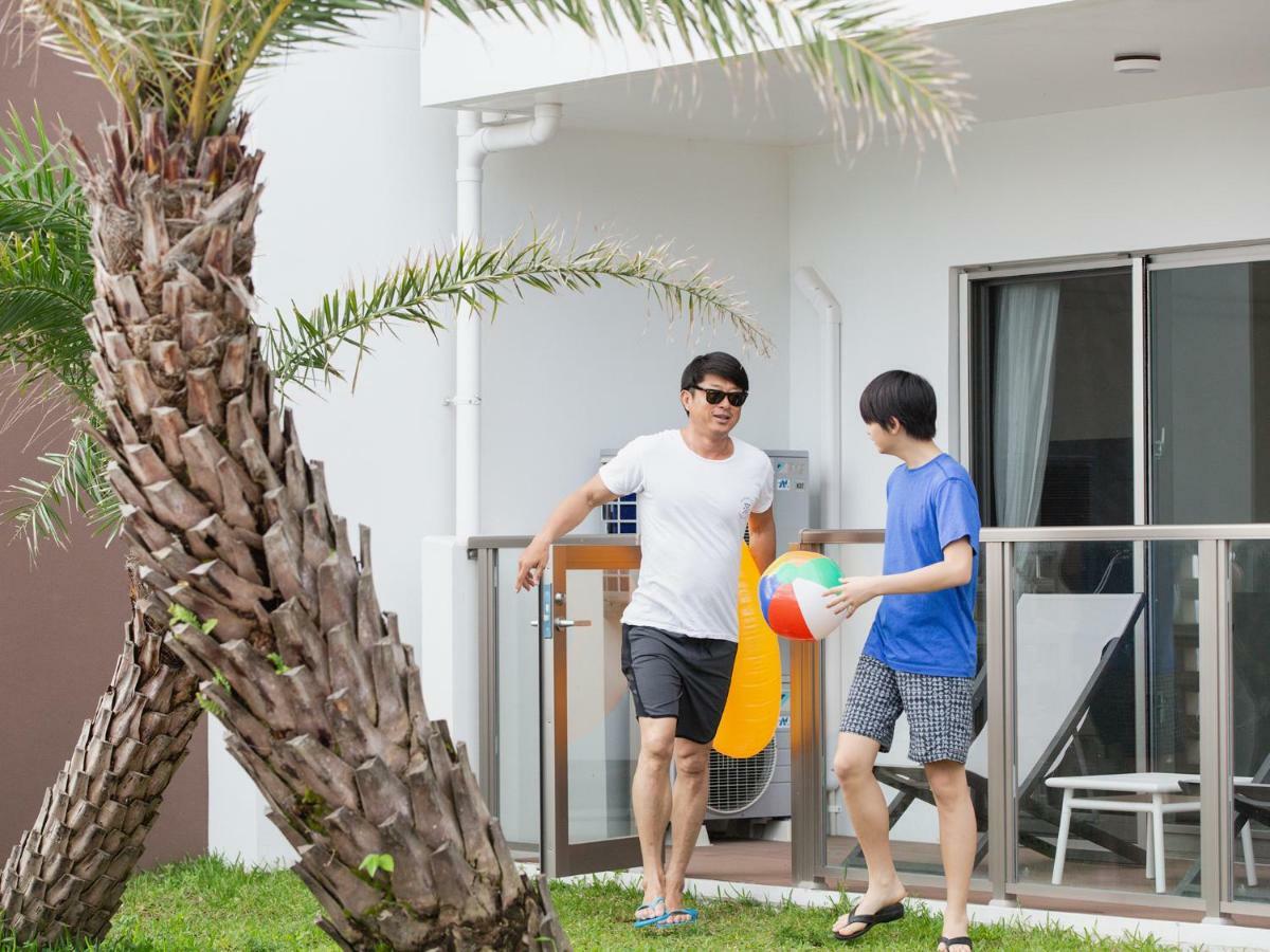 Hideout Okinawa Урума Экстерьер фото