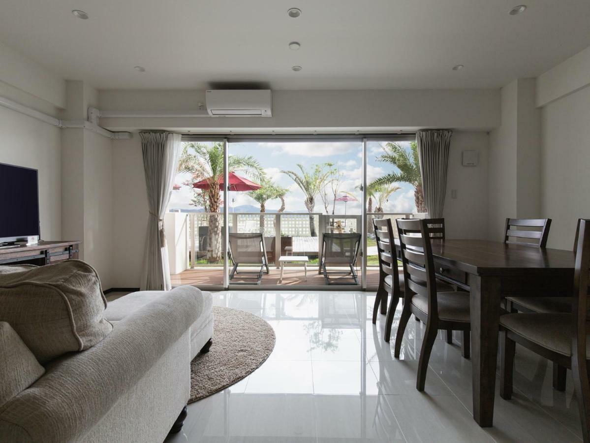 Hideout Okinawa Урума Экстерьер фото