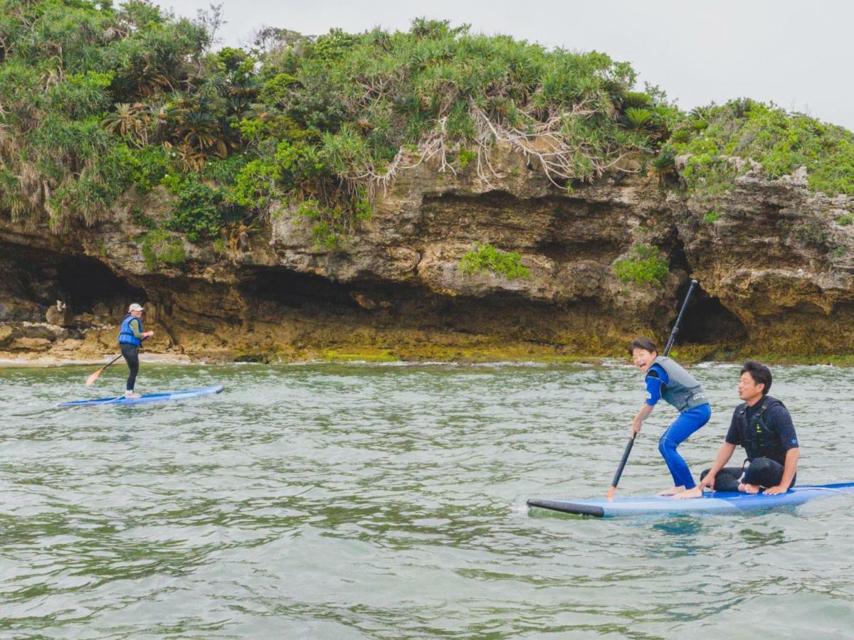 Hideout Okinawa Урума Экстерьер фото